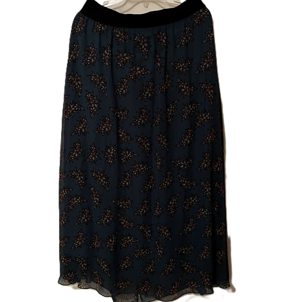 GENTLY Used} LuLaRoe Lucy Green Floral Maxi Skirt, Size - L (14-16)